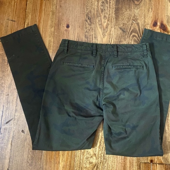 GAP - Gap for Good Camouflage Slim Pants - Picture 2 of 3